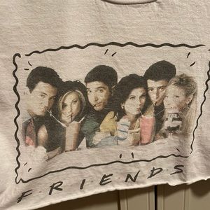 Friends cropped tshirt